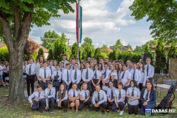 99 éve határtalan fájdalom