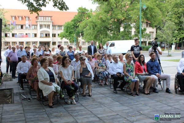 Orvosnagyságaink Emlékezete - az egészségügyi dolgozókat köszöntöttük