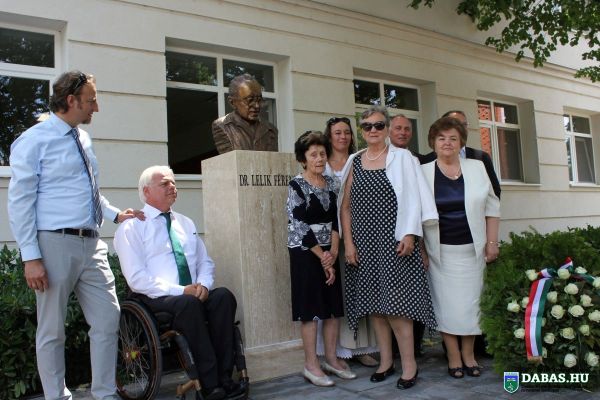 Orvosnagyságaink Emlékezete - az egészségügyi dolgozókat köszöntöttük