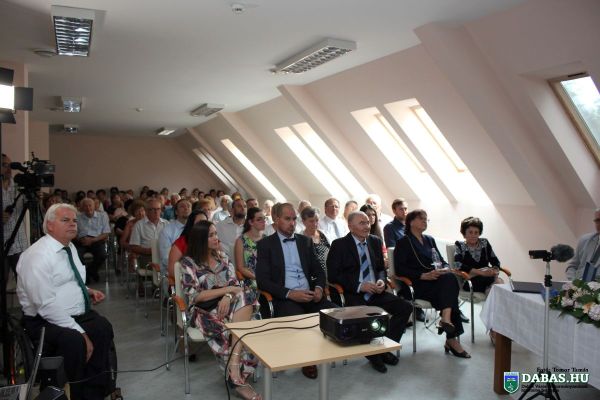 Orvosnagyságaink Emlékezete - az egészségügyi dolgozókat köszöntöttük