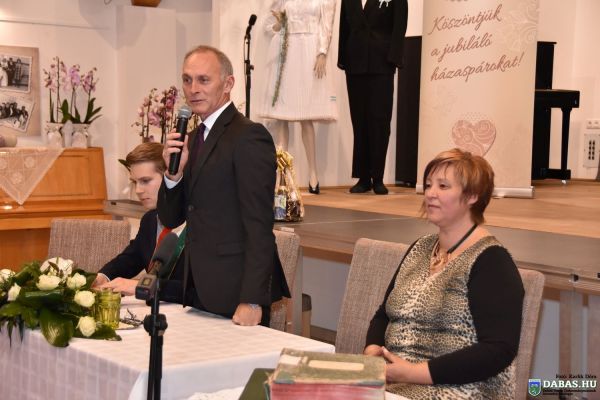 Jubiláló házaspárok köszöntése