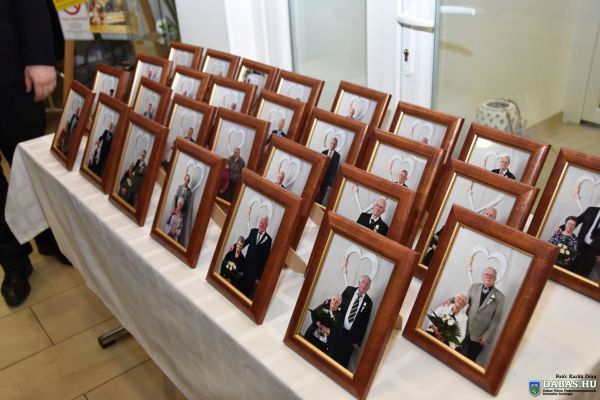 Jubiláló házaspárok köszöntése