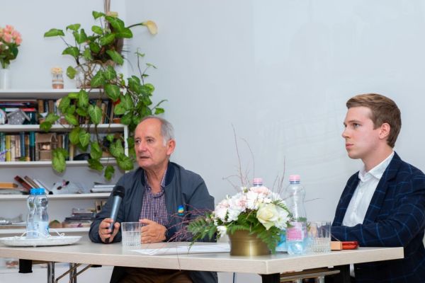 Elmentem világgá! 80 sztorival a Föld körül - könyvbemutató