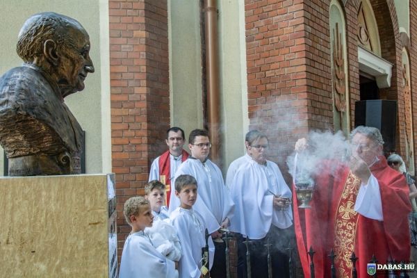 Bisztrai László szoboravató