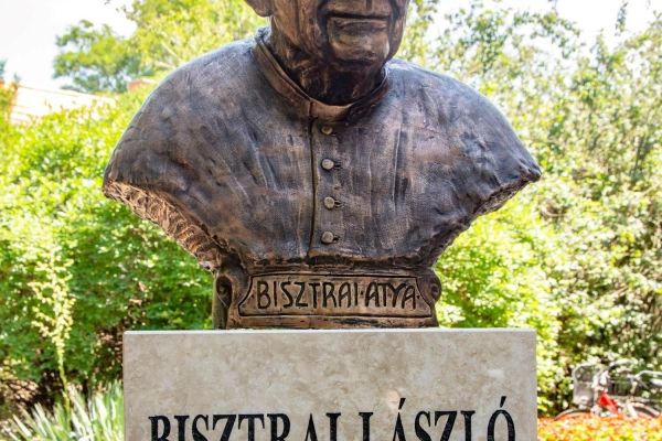 Bisztrai László szoboravató