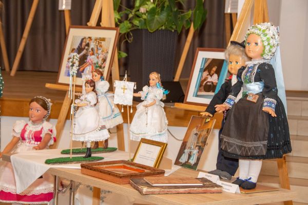 Nemzetiségi konferencia és kiállítás a Zarándokházban