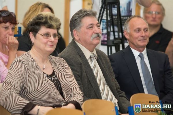 pn2016-038fb519d2-0394-721b-b264-8cee0cc897ddC389CF66-3A5B-7B34-1EE8-1387DF0190E5.jpg