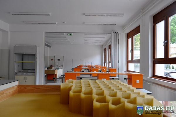 Dabasi Táncsics Mihály Gimnázium