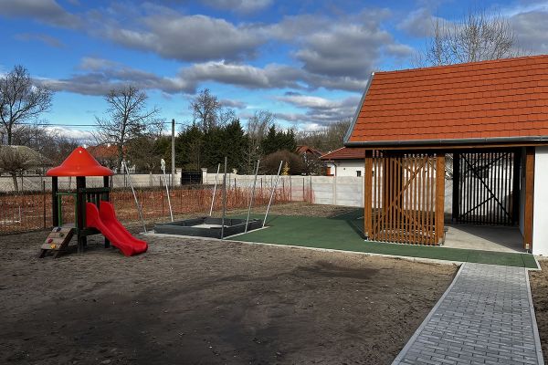 Pöttöm Kastély Mini Bölcsőde