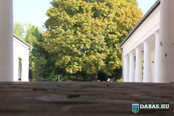 Kossuth Művelődési Központ és Halász Boldizsár Városi Könyvtár