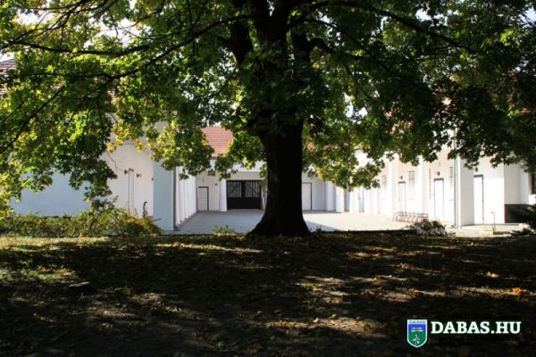 Kossuth Művelődési Központ és Halász Boldizsár Városi Könyvtár