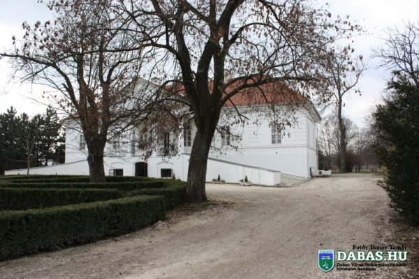 Halász Móricz-kúria Közösségi Színtér