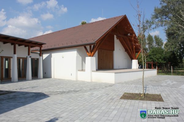 Sári Zarándokház és Közösségi Színtér