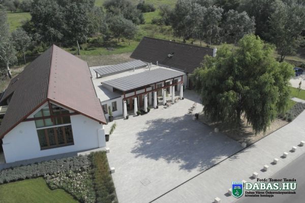 Sári Zarándokház és Közösségi Színtér