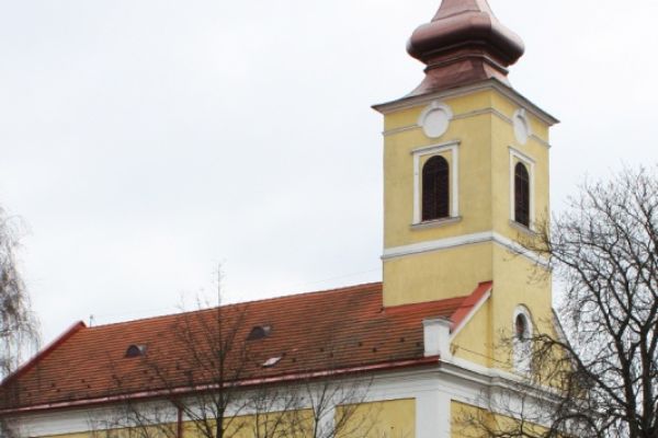 Alsódabasi Magyarok Nagyasszonya templom