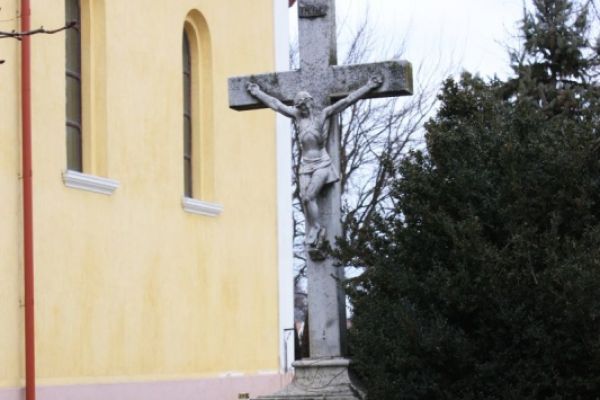 Alsódabasi Magyarok Nagyasszonya templom