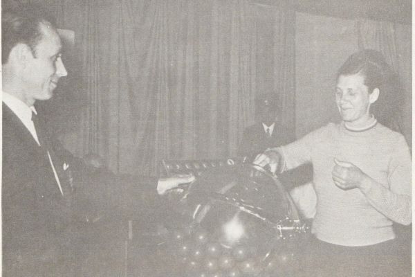 Jubileumi lottósorsolás Dabason 1970. május 8.