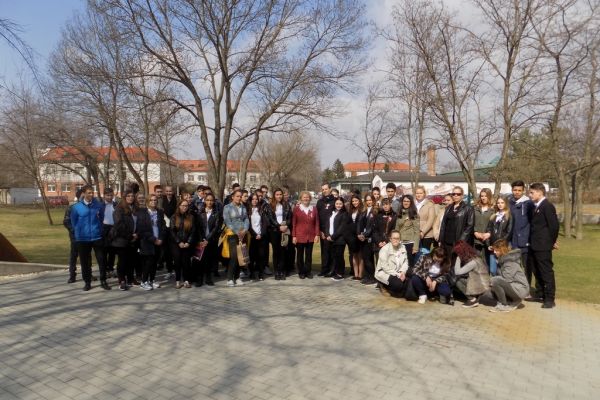 A „Kossuth Zsuzsanna élete és munkássága” című videófilm