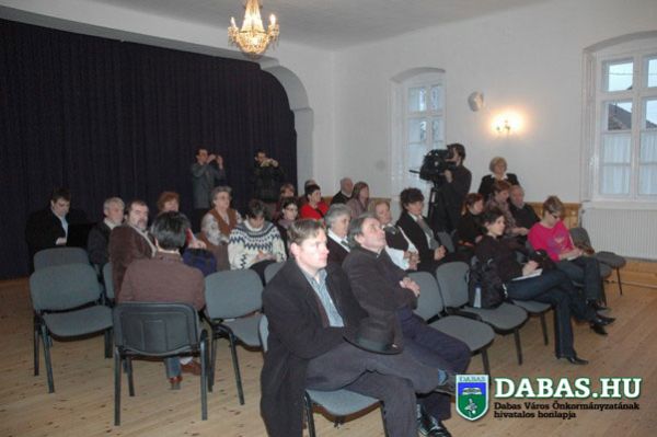 Képanyagok a nyitó rendezvényről