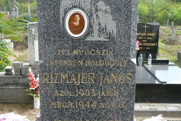 A „Háromért hatot” című dokumentumfilm