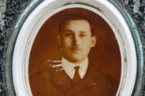 A „Háromért hatot” című dokumentumfilm