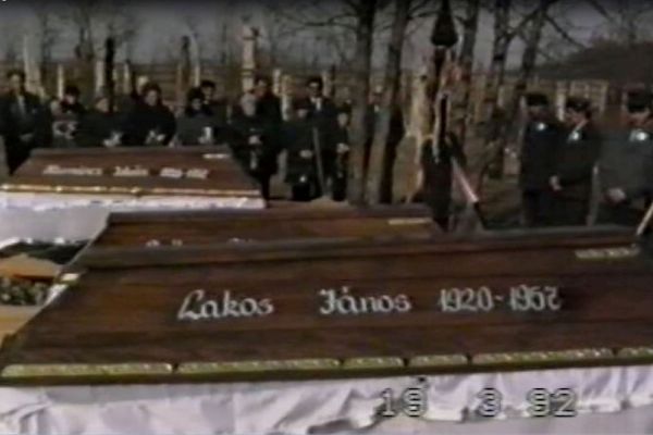 Az 1956-os gyóni mártírok újratemetése
