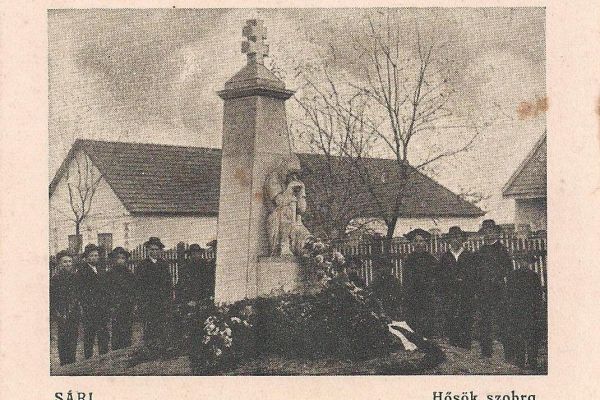 Sári község első világháborús emlékműve