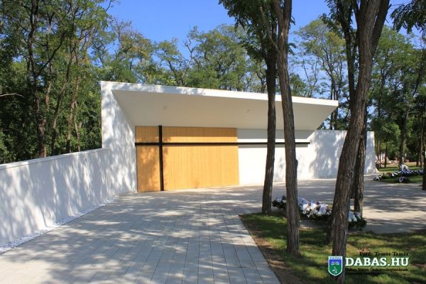 Dabas-gyóni temető