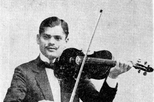 Dabasi Farkas Pali előadó művészete