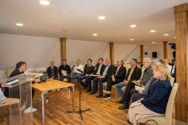 Projektzáró ünnepélyes esemény a Dabasi Polgármesteri Hivatalban