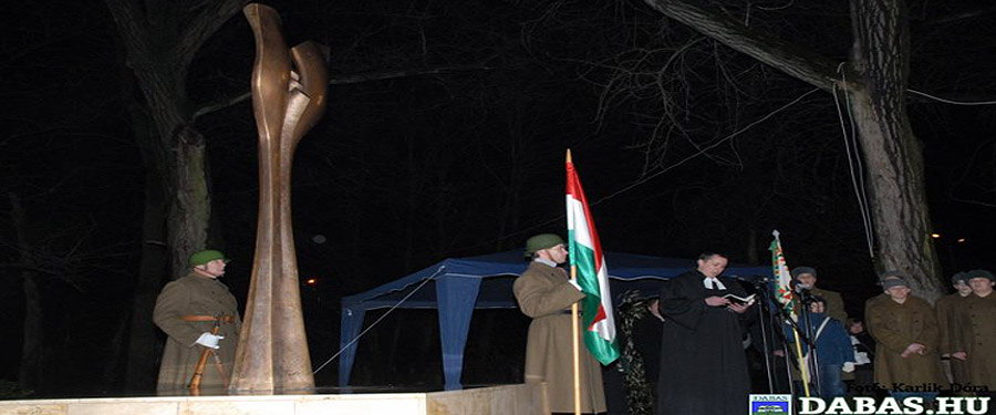 A II. világháborús emlékmű átadása