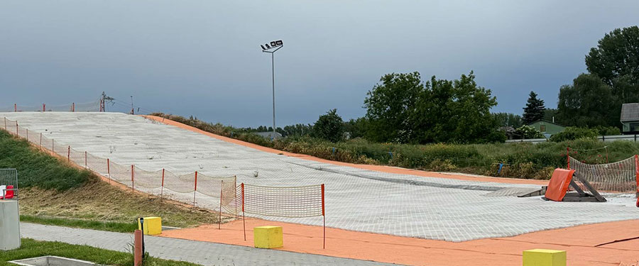 Sítanpálya és oktatás