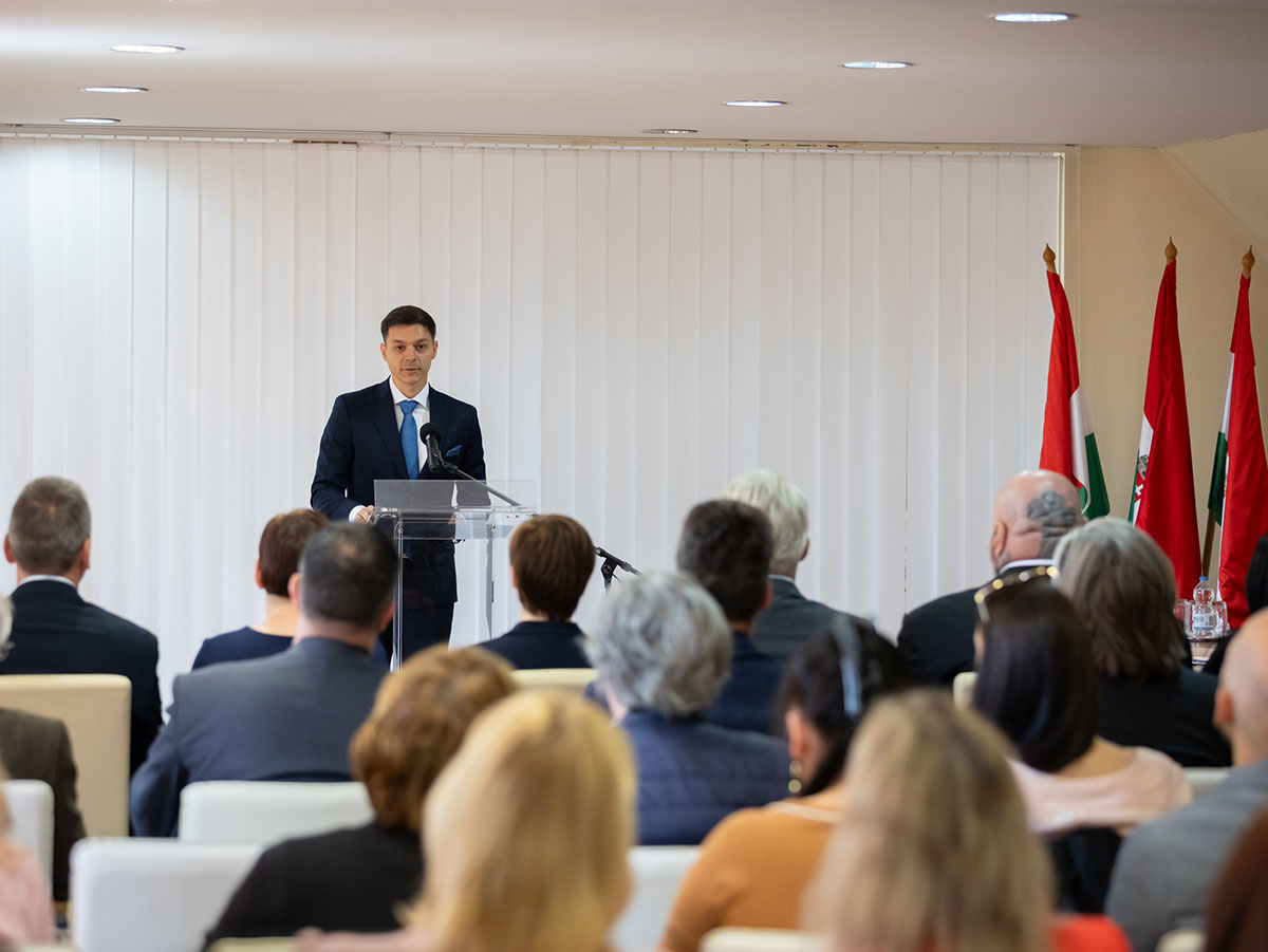 Mandátumátadó esemény