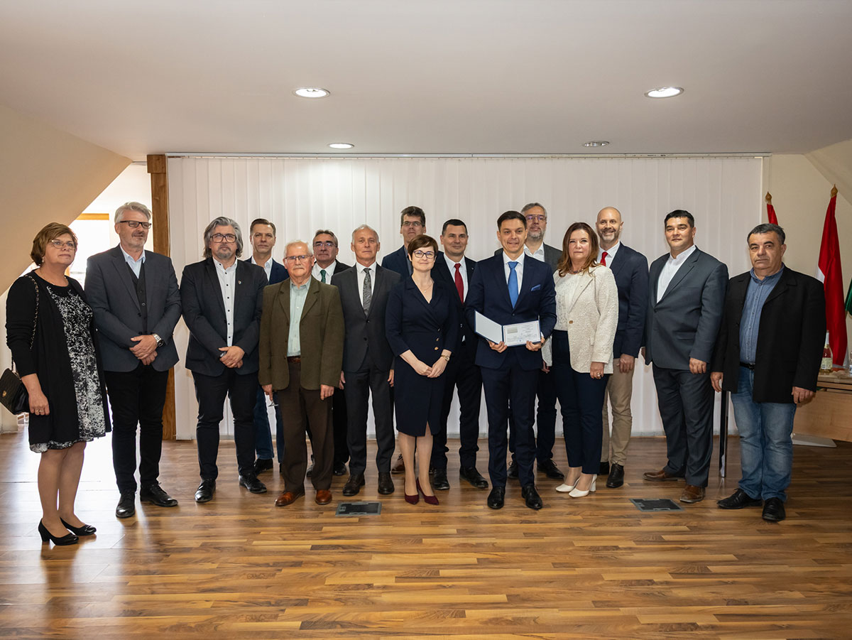 Mandátumátadó esemény