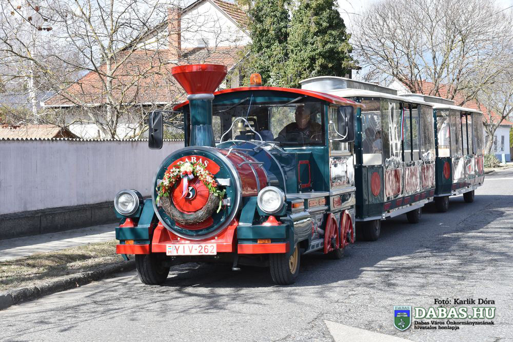 Gumikerekes városnéző kisvonat képe
